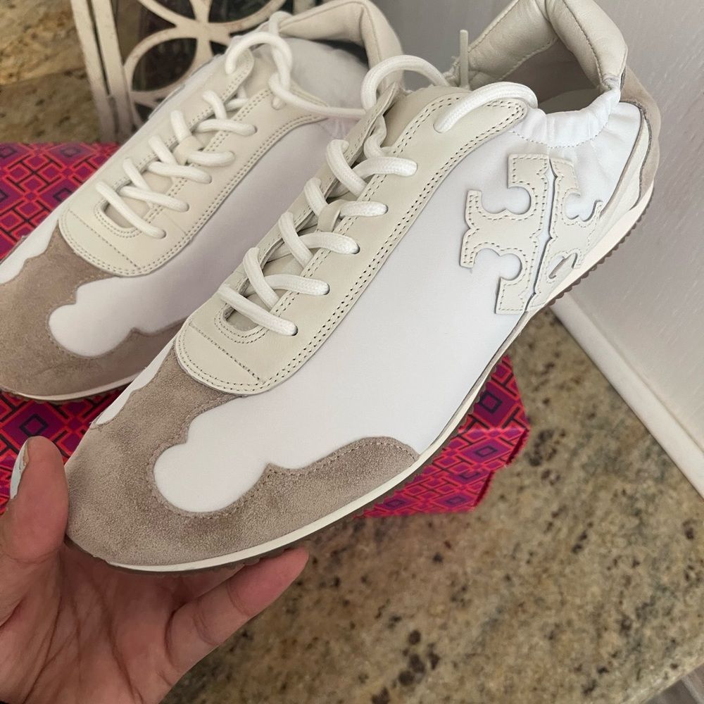 New Tory Burch leather sneakers - Picture 3 of 9